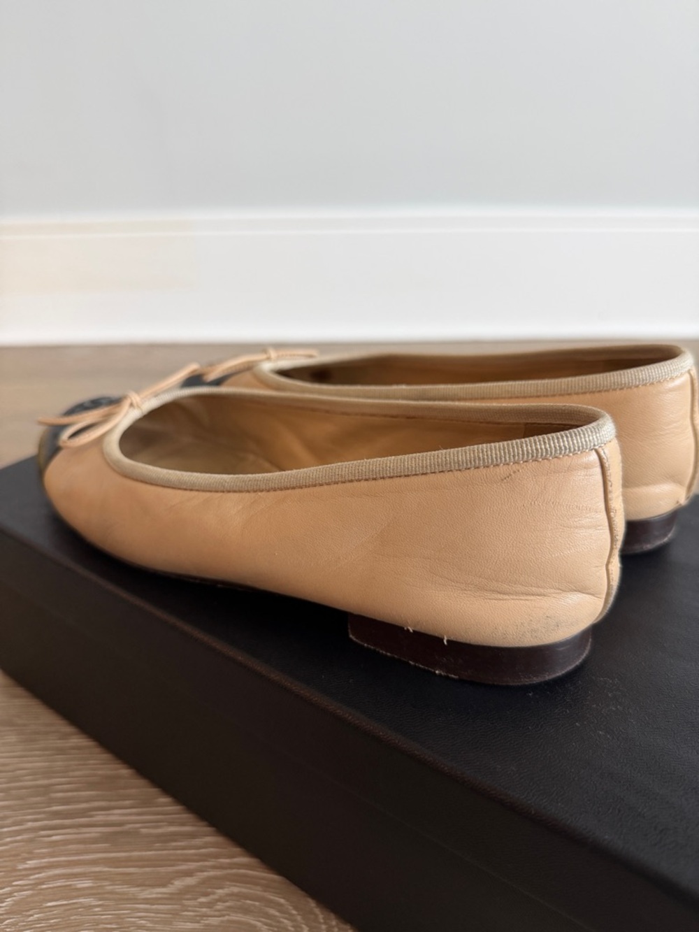 Chanel Beige and Black Ballet Flats - Picture 4 of 10